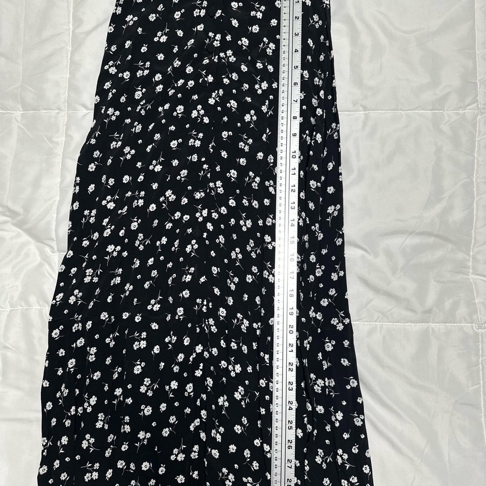 Nobody’s Child Midi Sundress with Puff Sleeves and V-Neck - Picture 14 of 15